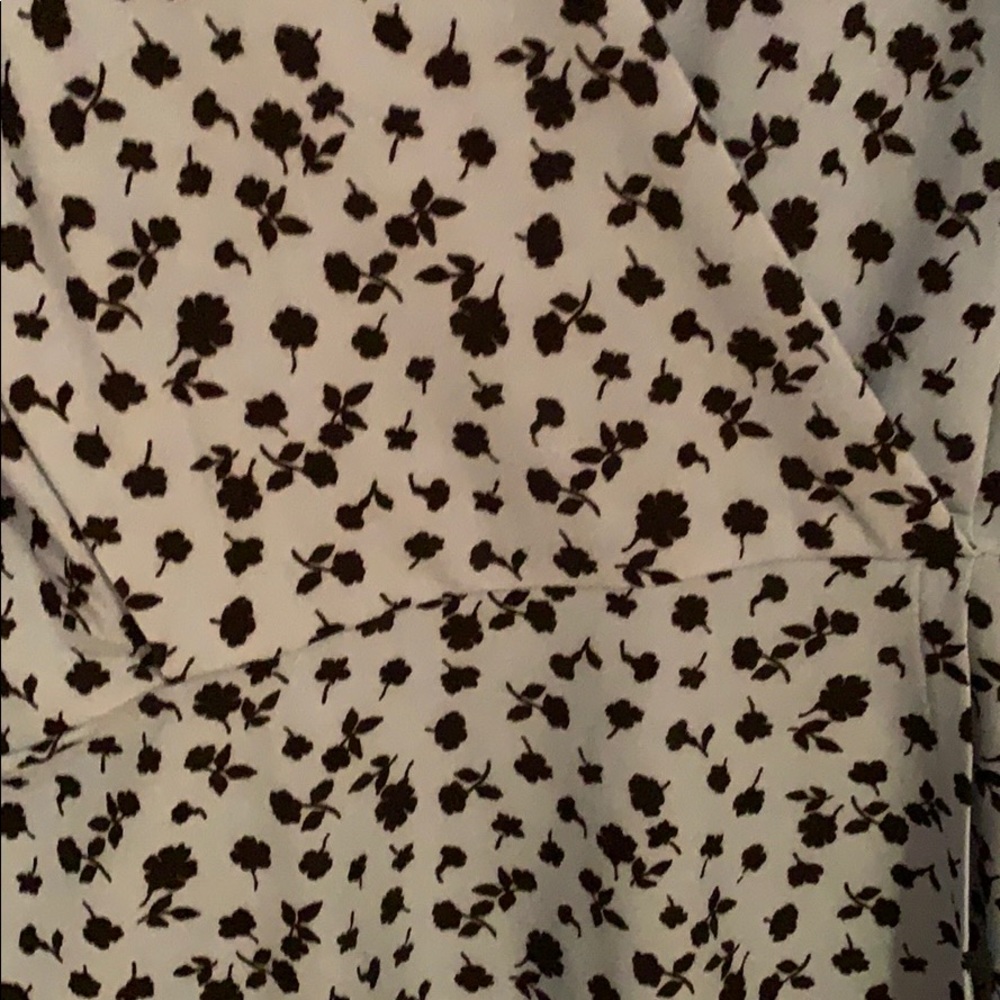 Top - Picture 2 of 4